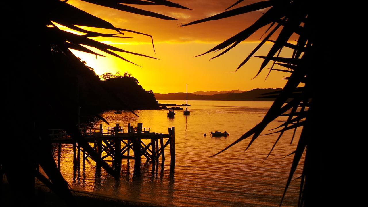 The Beach House Kawau Island ภายนอก รูปภาพ